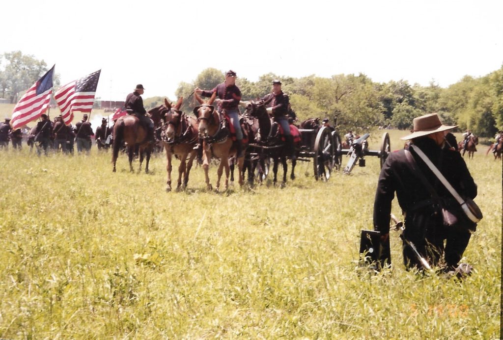 civil war cannon being pulled by mules